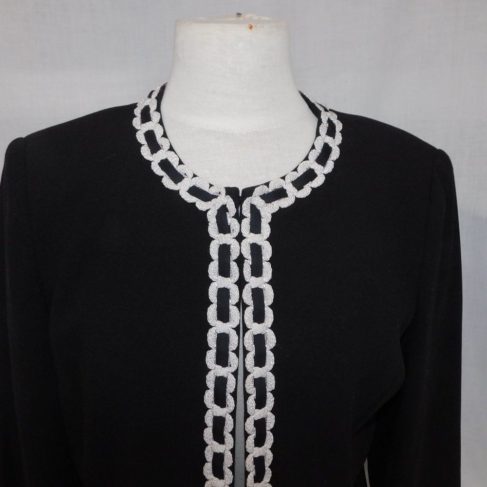 Bob Mackie Studio Womens 10 Black Open Lined Blazer with White braided Trim - Picture 2 of 9